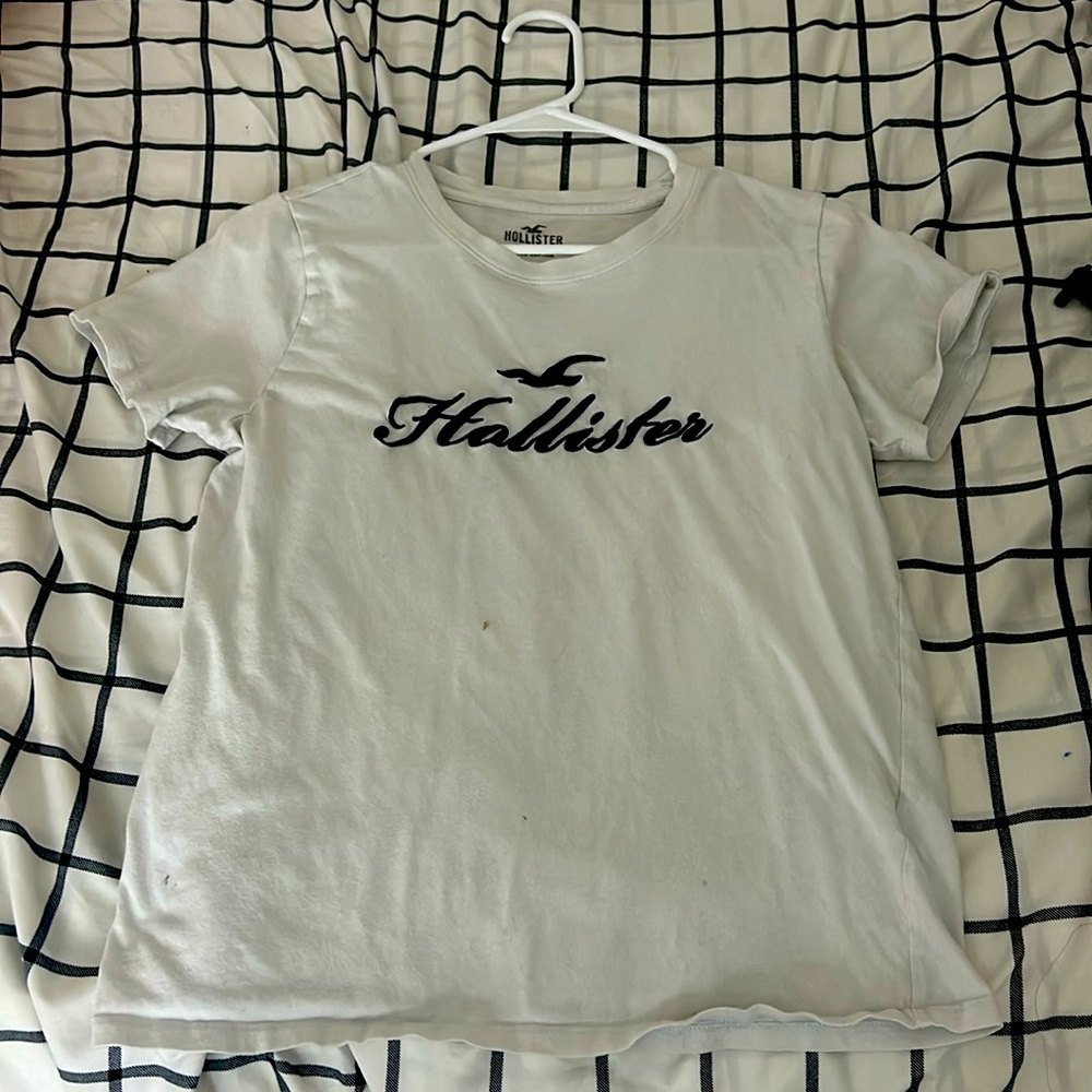 Hollister Tee